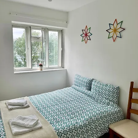 2 Bedroom Apartment Next To Euston Station London Exterior foto